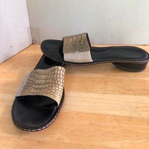 Donald Pliner Italy Farah Flat Sandals 9N leather